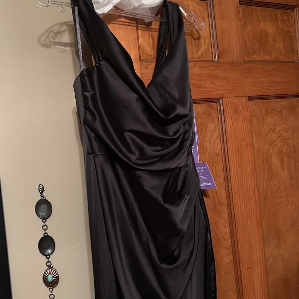 Off the shoulder silk bridesmaid dress never worn size 8